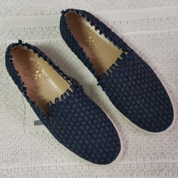 VINCE CAMUTO SNEAKERS - Picture 2 of 11